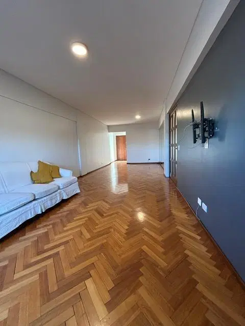 Alquiler de depto 3 ambientes con dependencia, cochera y vista al río 4