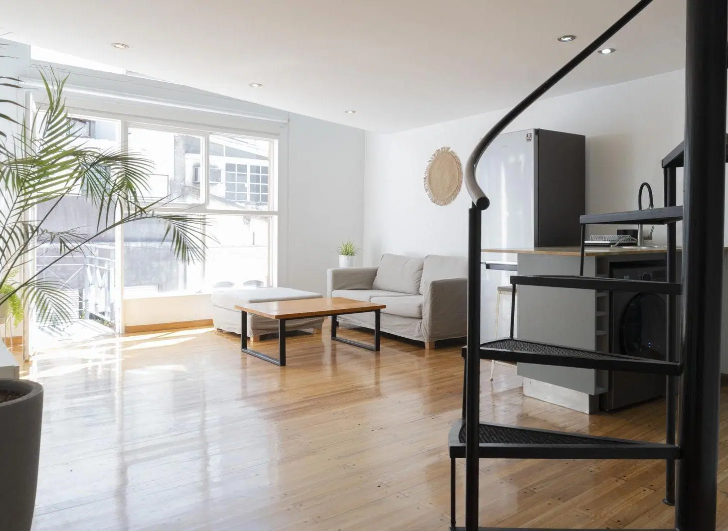 Loft 2 amb  en 2 plantas, se vende amoblado, super luminoso 5