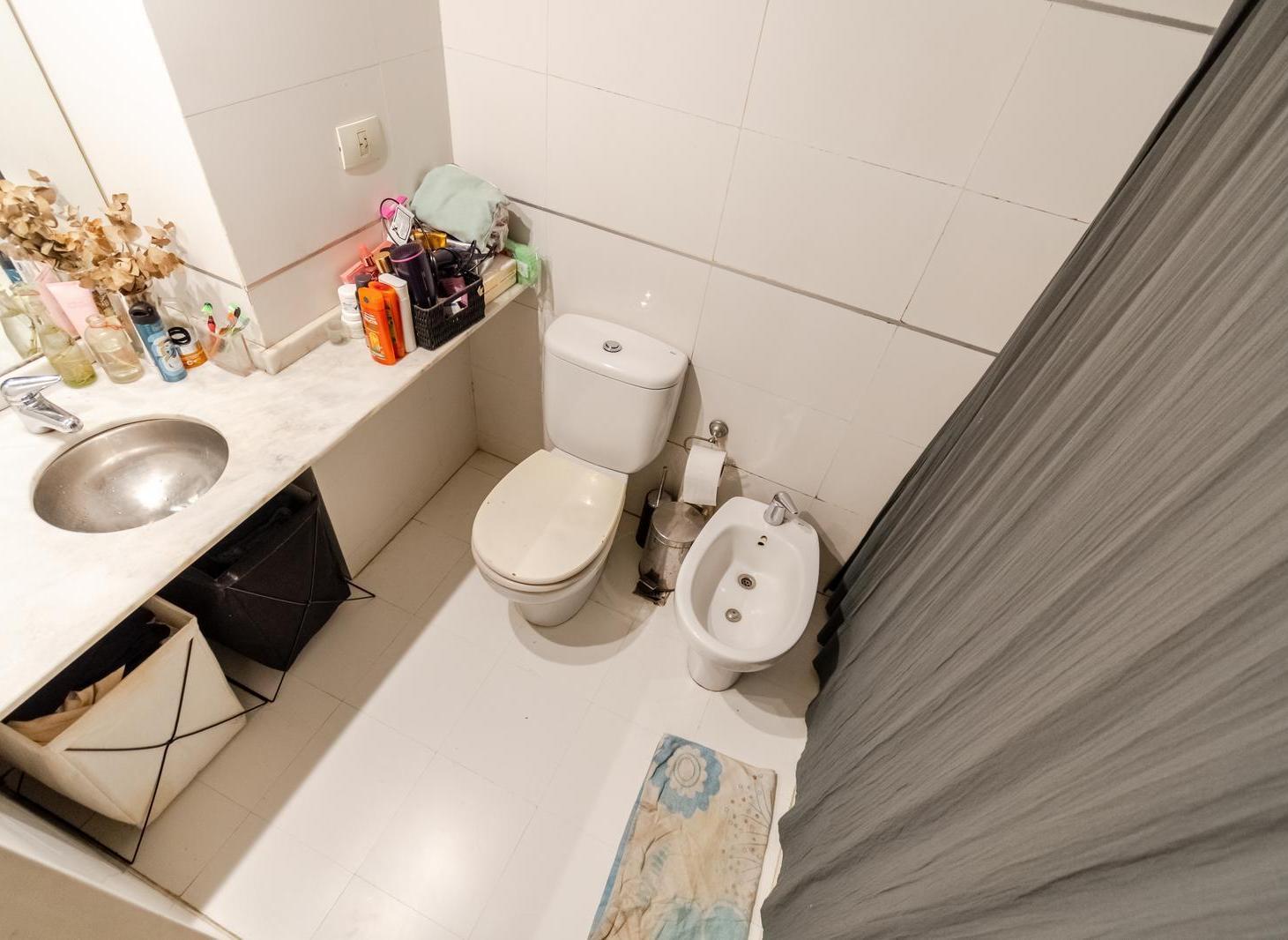 Venta depto 2 ambientes c/Suite, toilette, cochera Apto crédito Palermo.