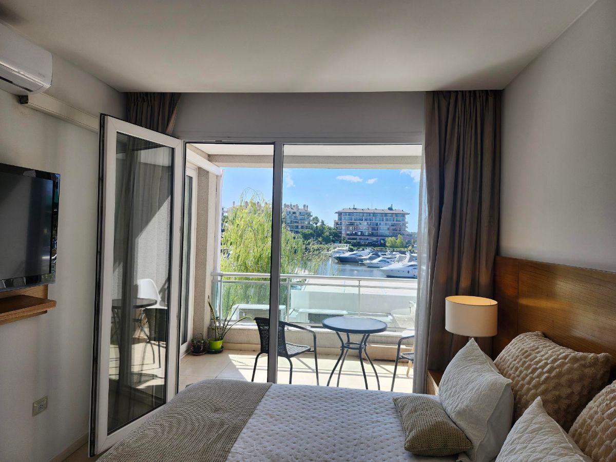 Impecable Condominio Wyndham Nordelta con Vista al Río Amoblado -
2 amb CON RENTA