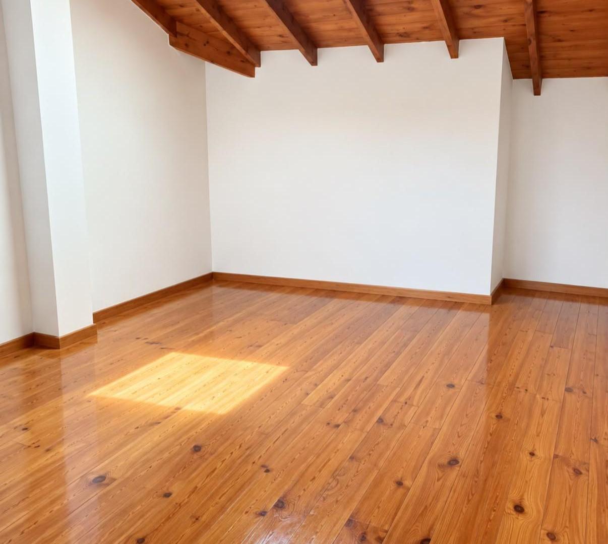 Foto de Casa ladrillo a la vista de una planta, imagen 2