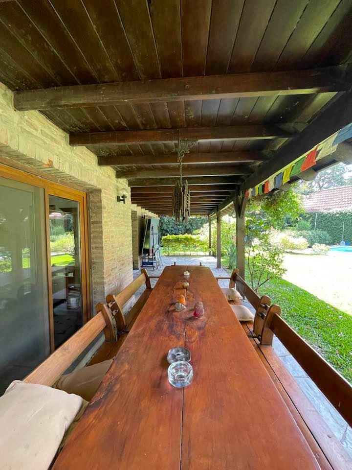 Casa en Venta 5 Dorm. Jardin y Pileta en La Horqueta 1