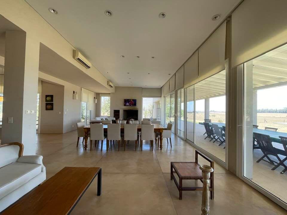 Foto de Casa quinta MODERNA venta Quebradas Baradero - Microcine con 3 cuartos, imagen 5