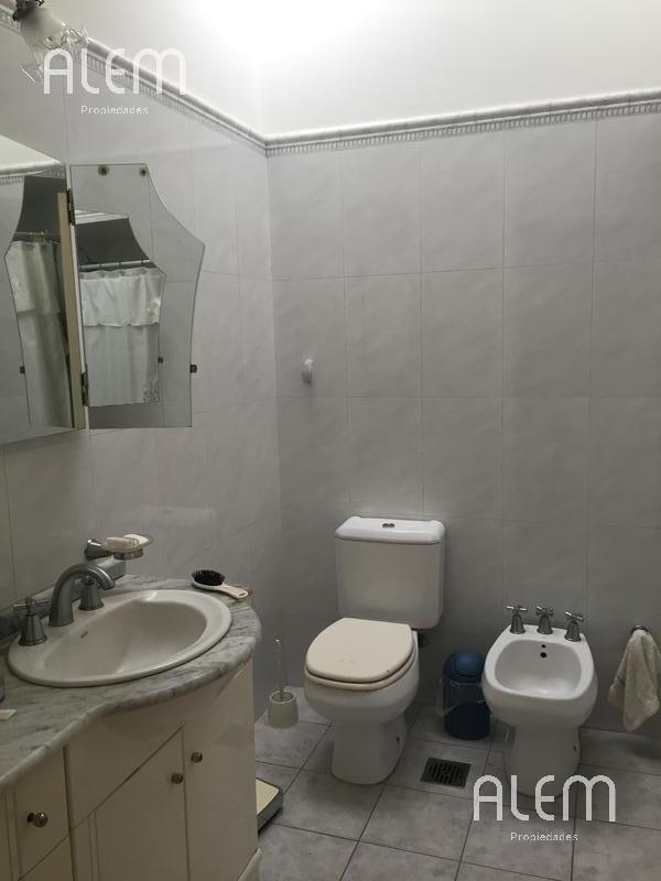 Chalet en venta en Lomas de Zamora | APTO VARIOS DESTINOS