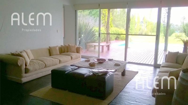 Foto de Casa en Venta en CAMPOS de ROCA, imagen 2