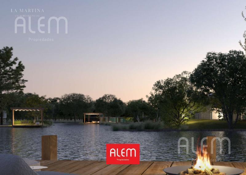 Terreno en La Martina Club Residencial | Fondo a laguna