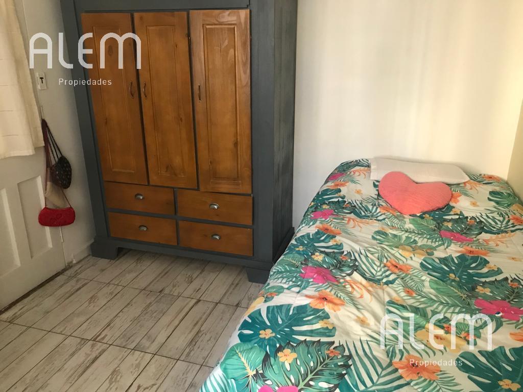 Casa de 4 Dorm. en Venta en Lomas de Zamora 2