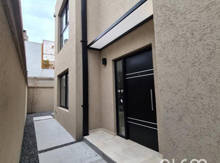 Casa en venta en Lomas de Zamora Oeste 2