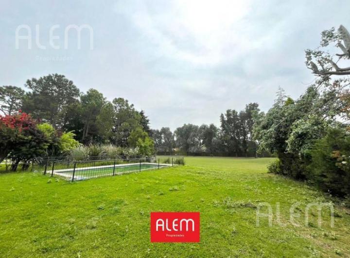 Casa en Venta en Saint Thomas Norte Sur, Canning