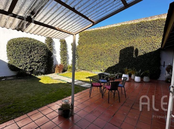 Casa en venta en Luis Guillon