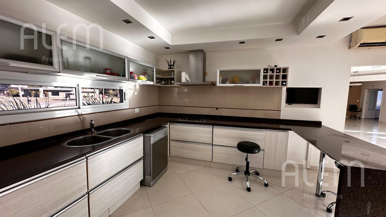 Casa en Alquiler en Canning