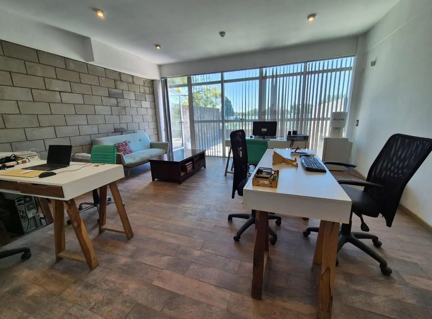 Oficina en venta en Canning 2