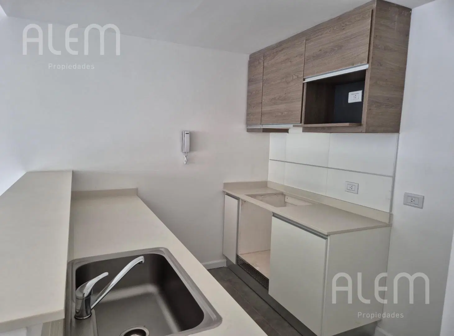 Departamento en Venta en Canning 2