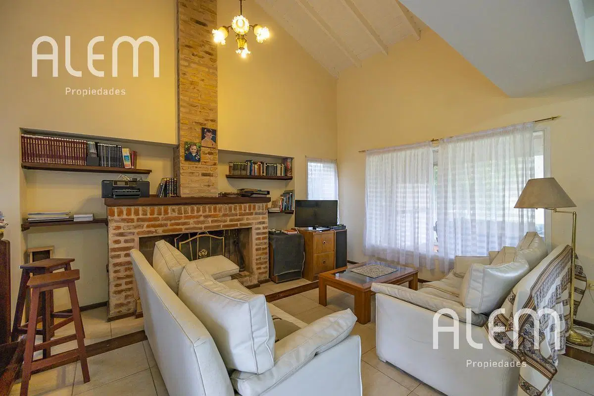 Casa en Venta en Canning | Saint Thomas Norte | Acepta Permuta 5