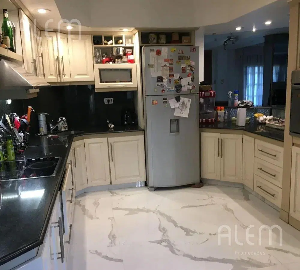 Casa en  venta en  Banfield | Lomas de Zamora 2