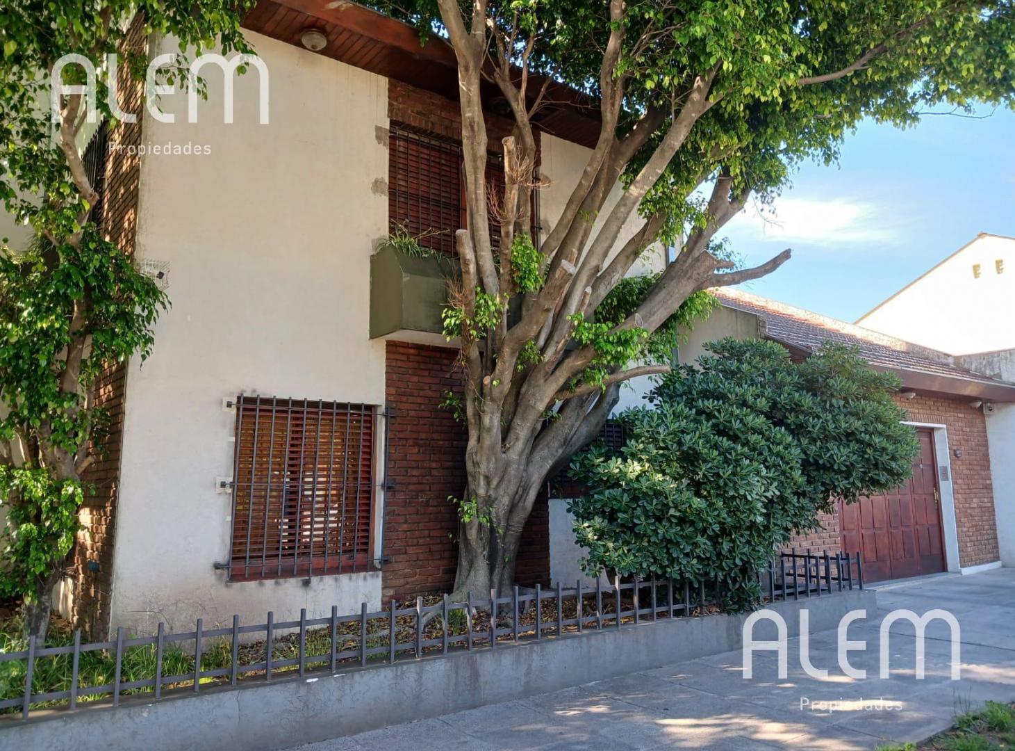 Casa en venta en Lomas de Zamora Oeste