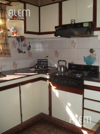 Alem Propiedades | Casa en Temperley | 3 dorm