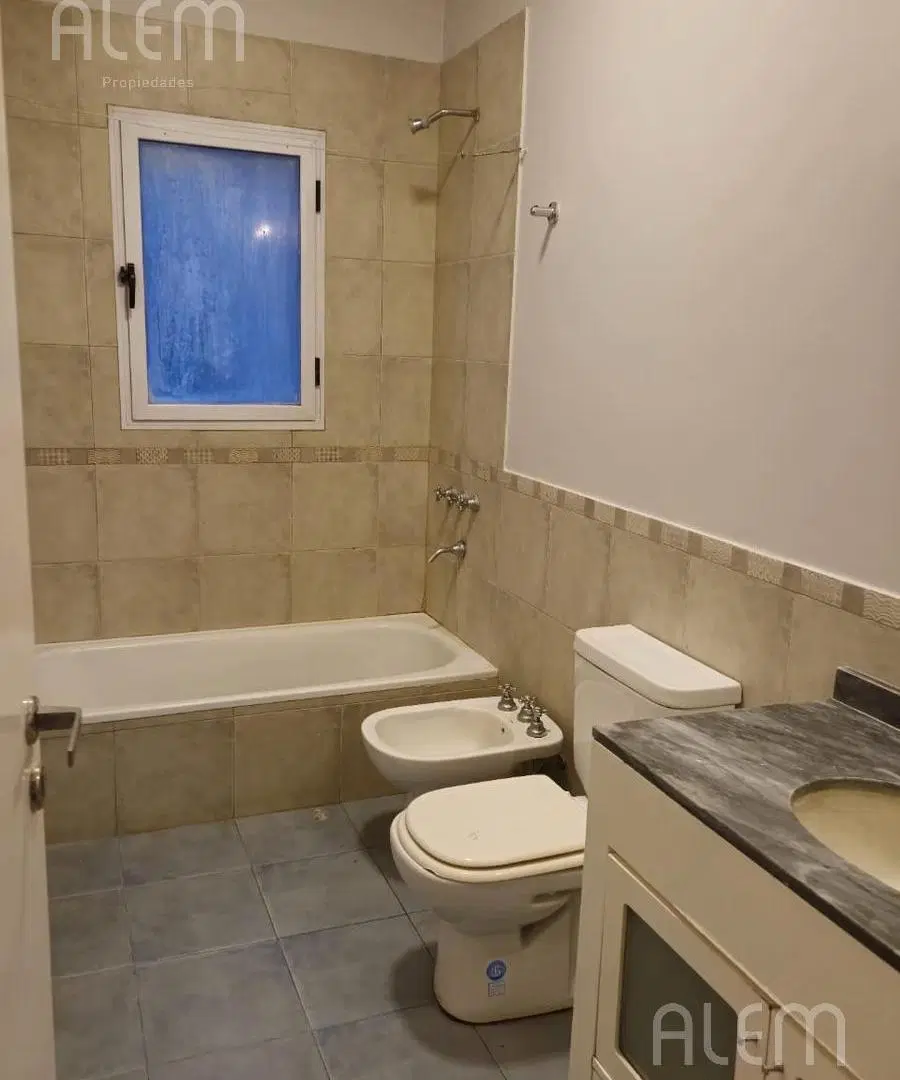 Casa en VENTA y ALQUILER en El Centauro, Canning 5