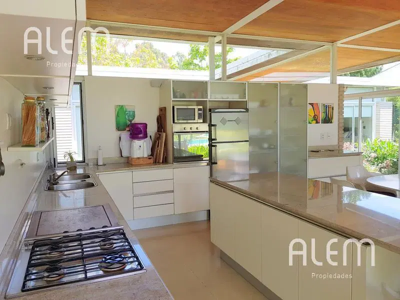 Casa en alquiler en El Ombú | 3 dormitorios 5