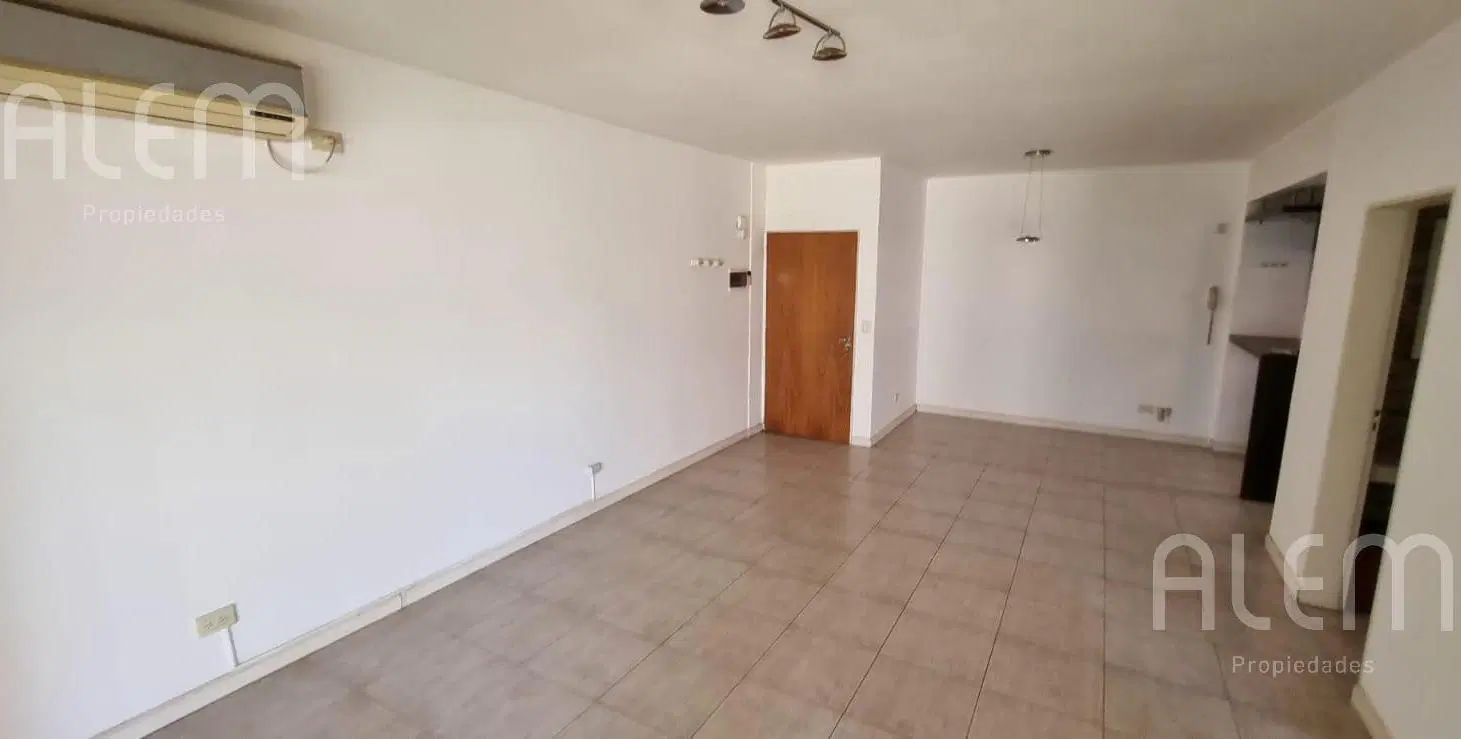 Departamento de 2 ambientes en La Vieja Estación 5