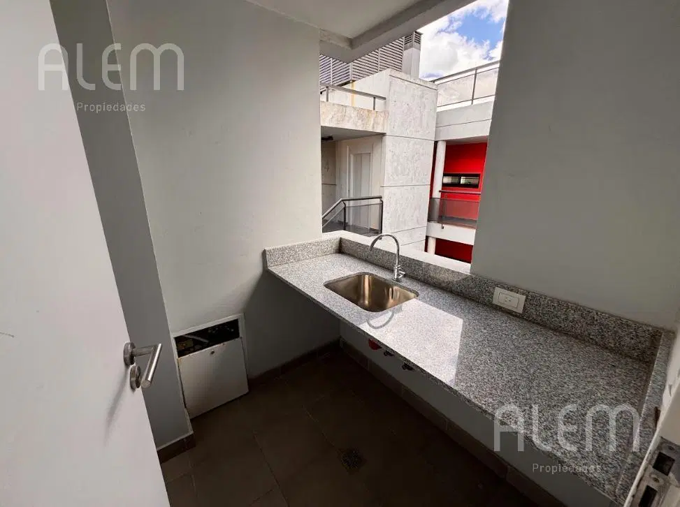 Departamento 3 ambientes en venta en CABA 2