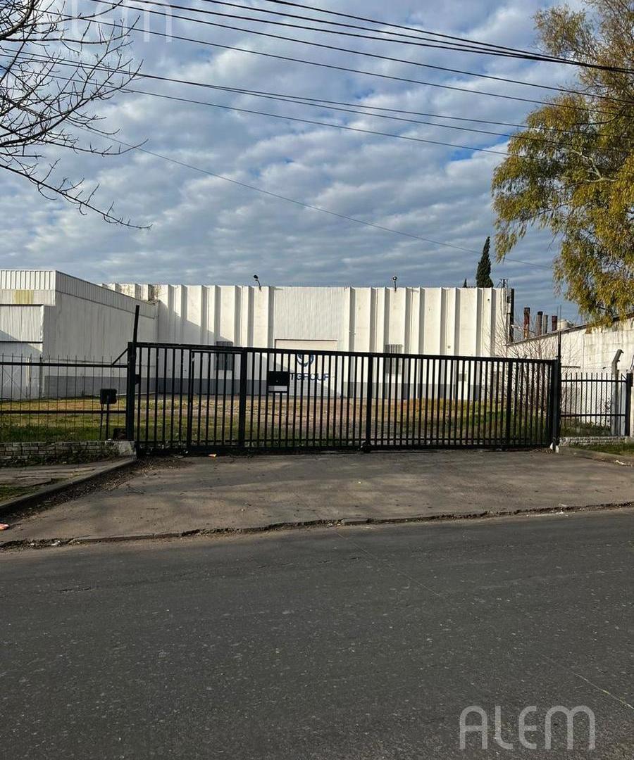 Depósito en Burzaco