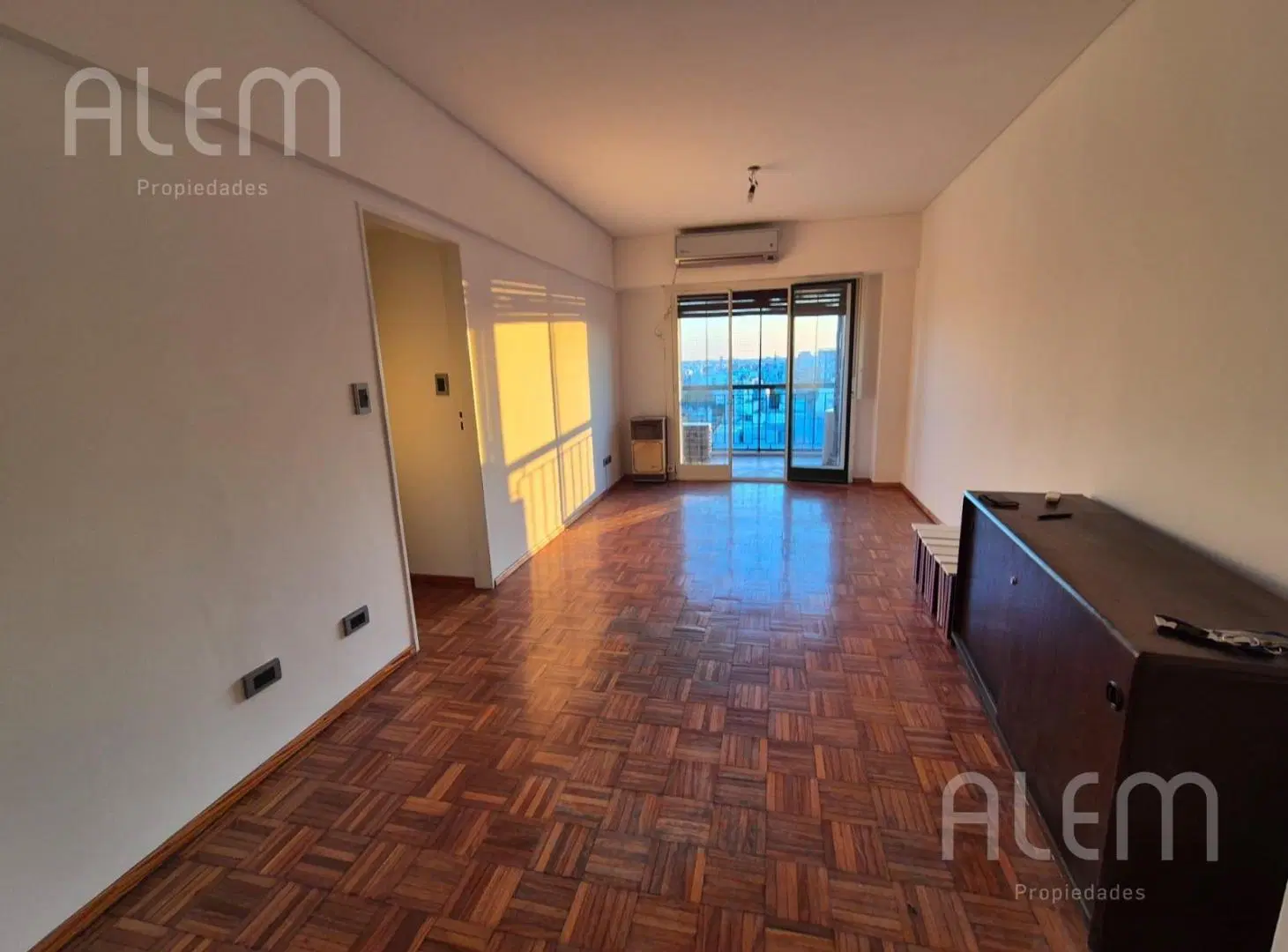 Departamento de 3 Ambientes con Dependencia en Venta 2