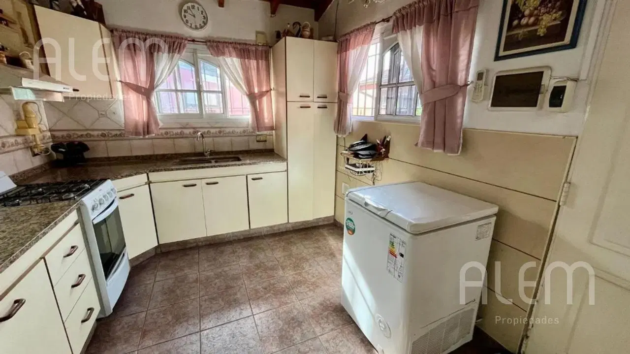 Casa en Venta en Monte Grande 3