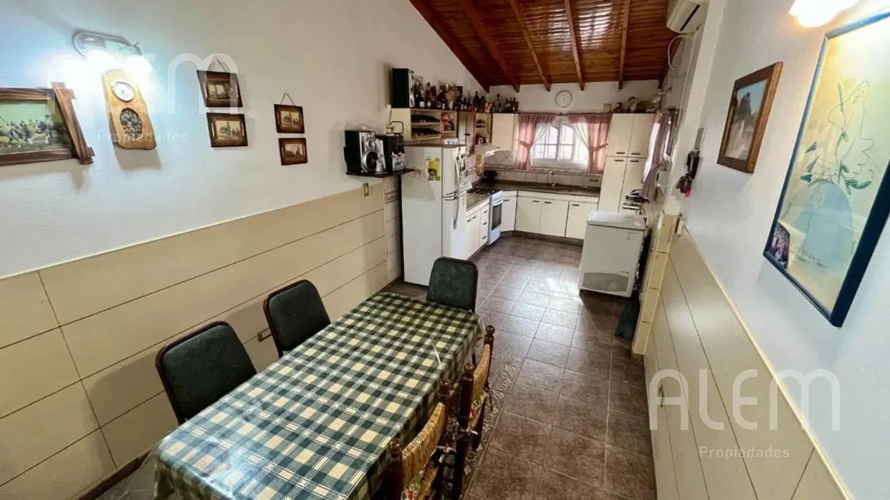 Casa en Venta en Monte Grande 5