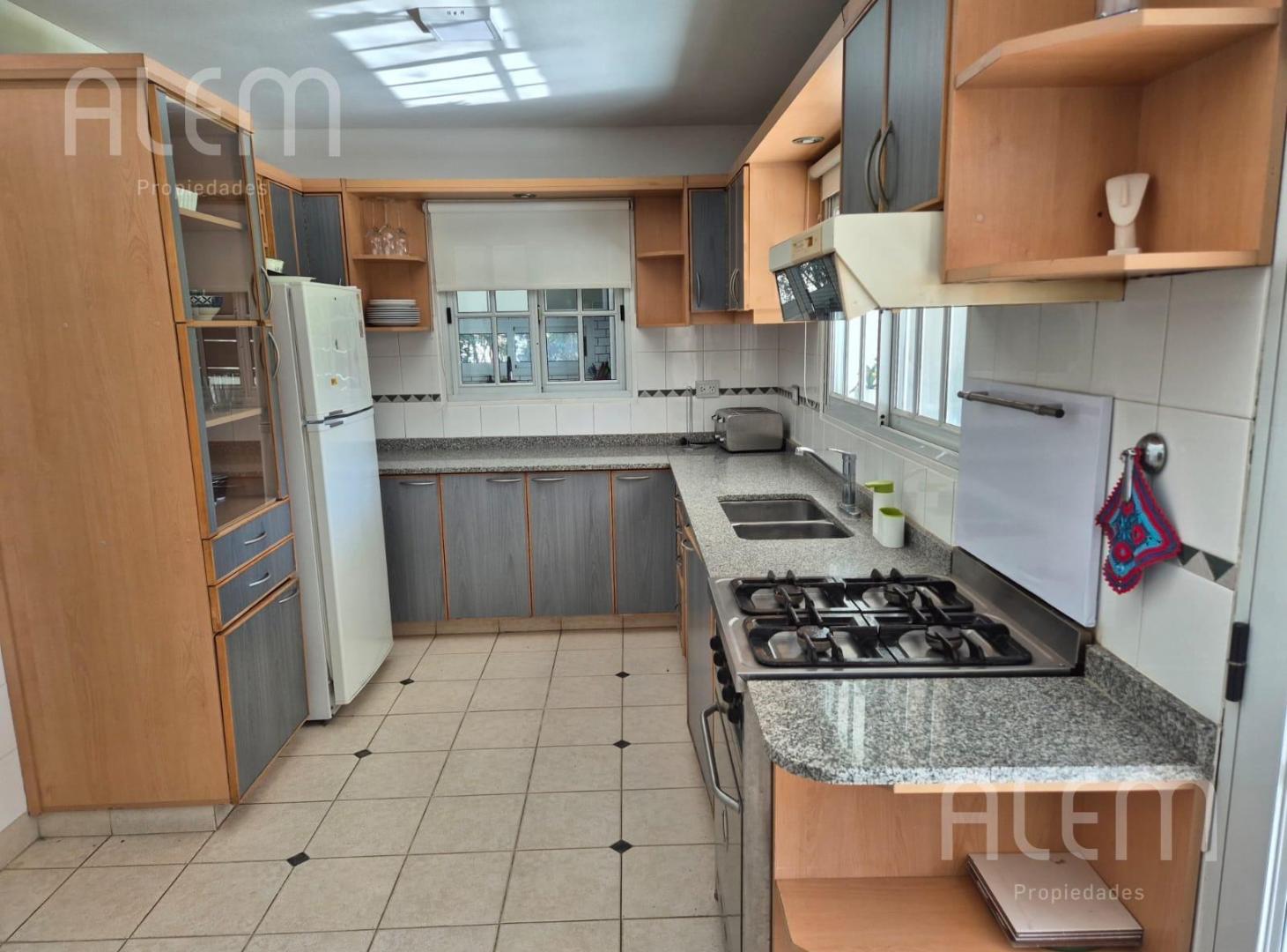 Foto de Casa en venta en Solar del Bosque, Canning, imagen 1