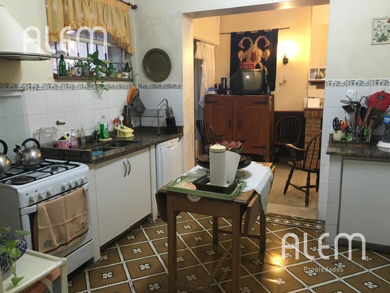 Foto de CASA EN EXCLENETE CUADRA CON GARITA DE SEGURIDAD, imagen 3