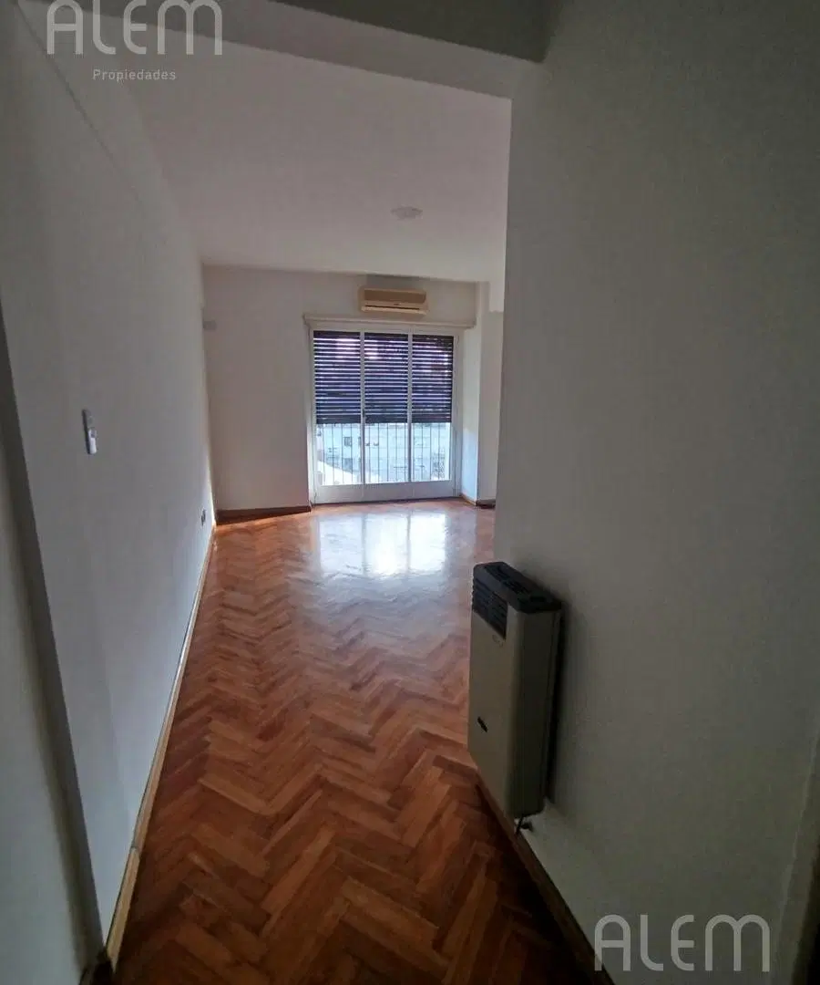 Departamento Alquiler 3 ambientes con Balcón Caballito 2