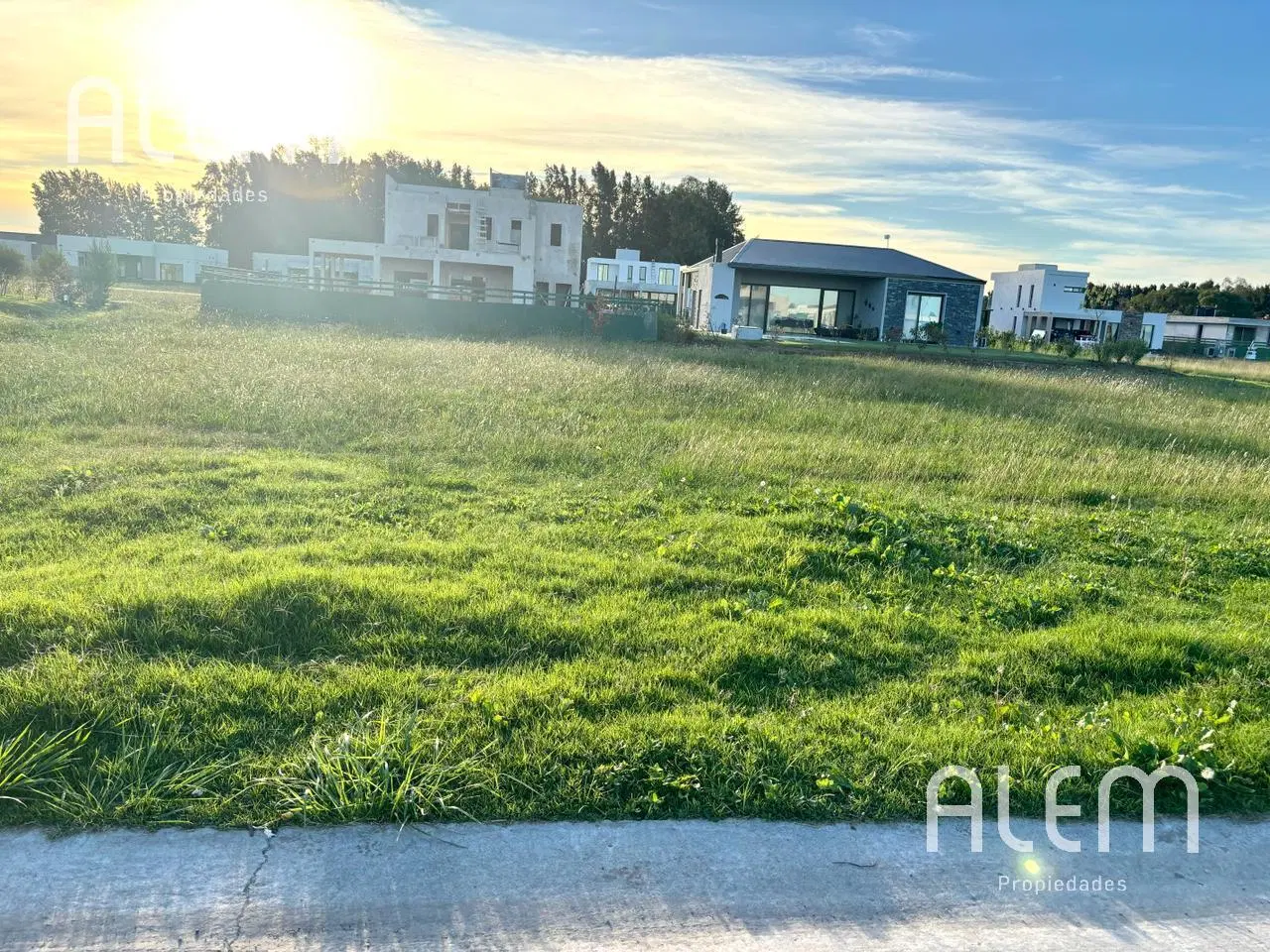 LOTE en VENTA en Canning 4