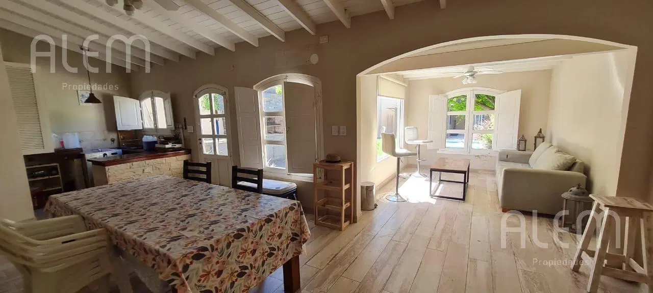 Casa en venta en Lomas de Zamora Oeste 8