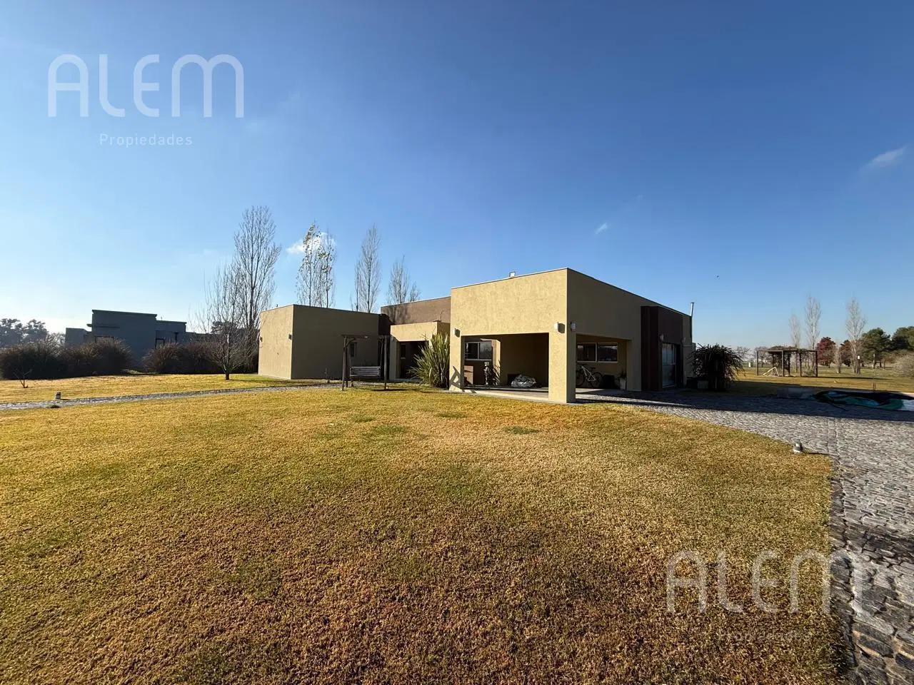 Casa de 6 ambientes en venta Estancia Villa Maria Canning 3