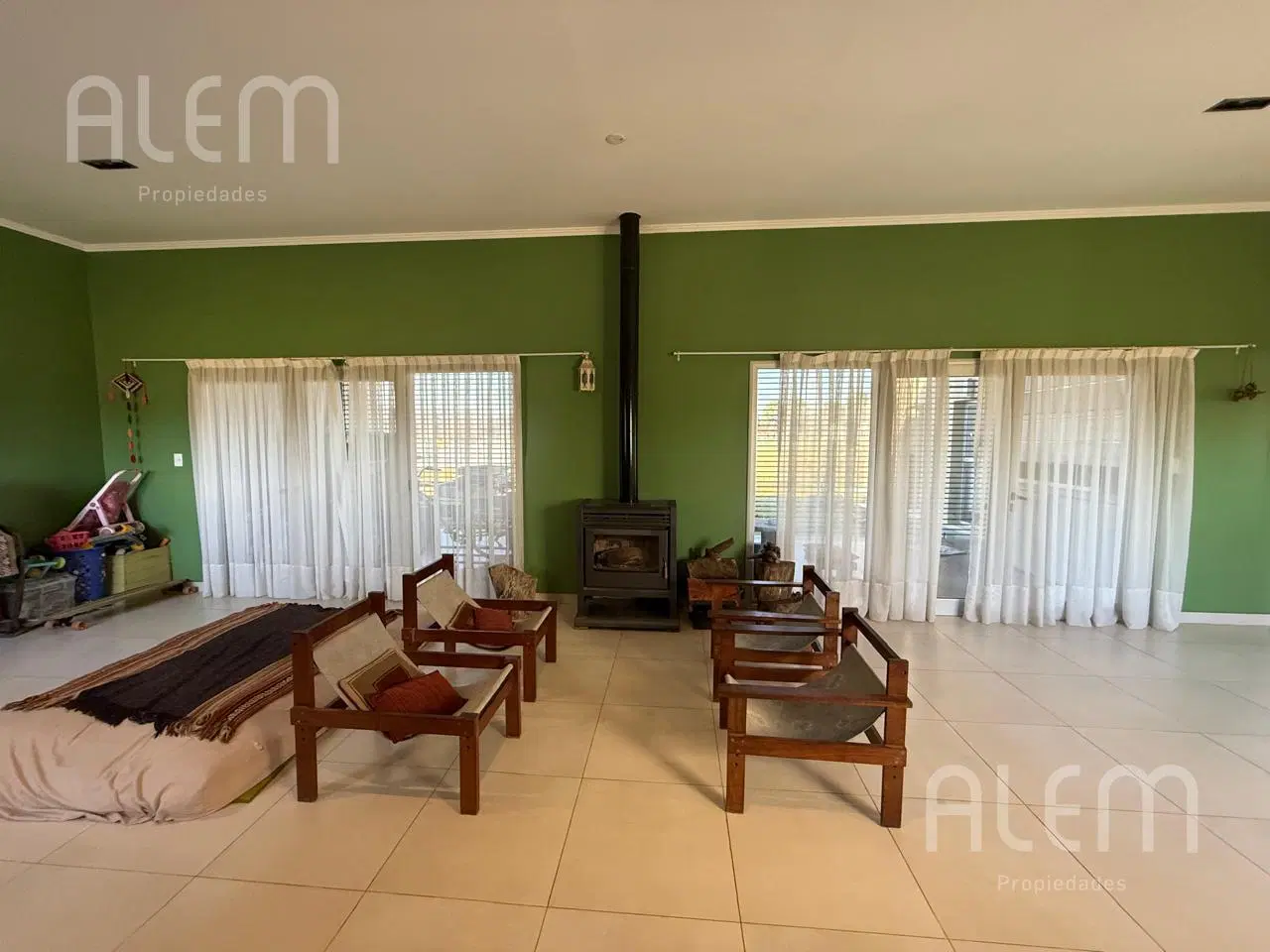 Casa de 6 ambientes en venta Estancia Villa Maria Canning 2