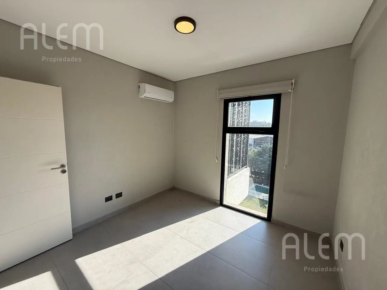 Departamento en Canning (E. Echeverria) 3