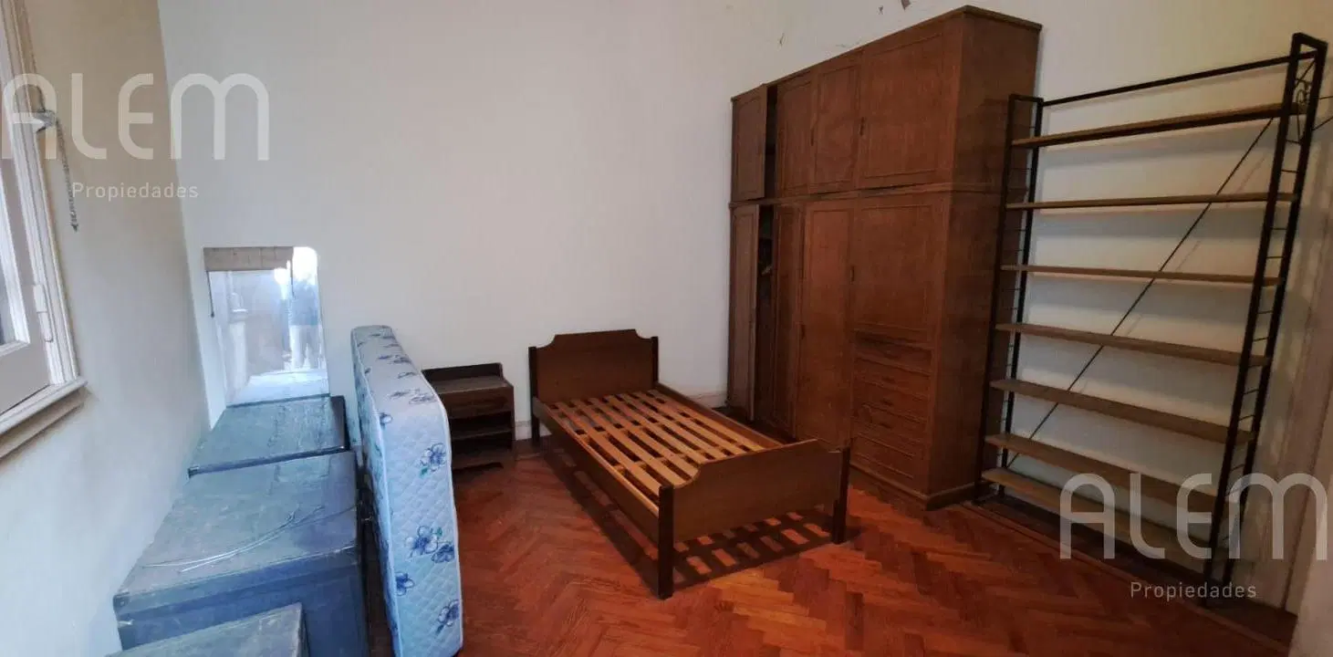 Alquiler Comercial  Casona de Epoca 7 amb   terraza propia 3