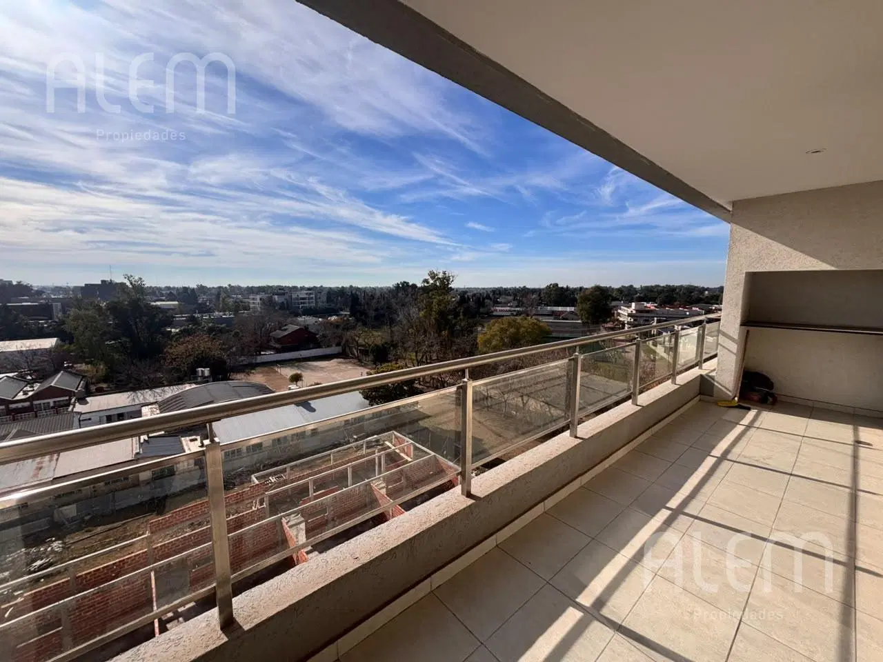 Departamento en Alquiler en Canning Center 3
