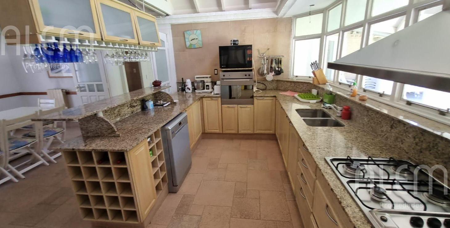 Foto de Casa en VENTA en El Ombú, imagen 1