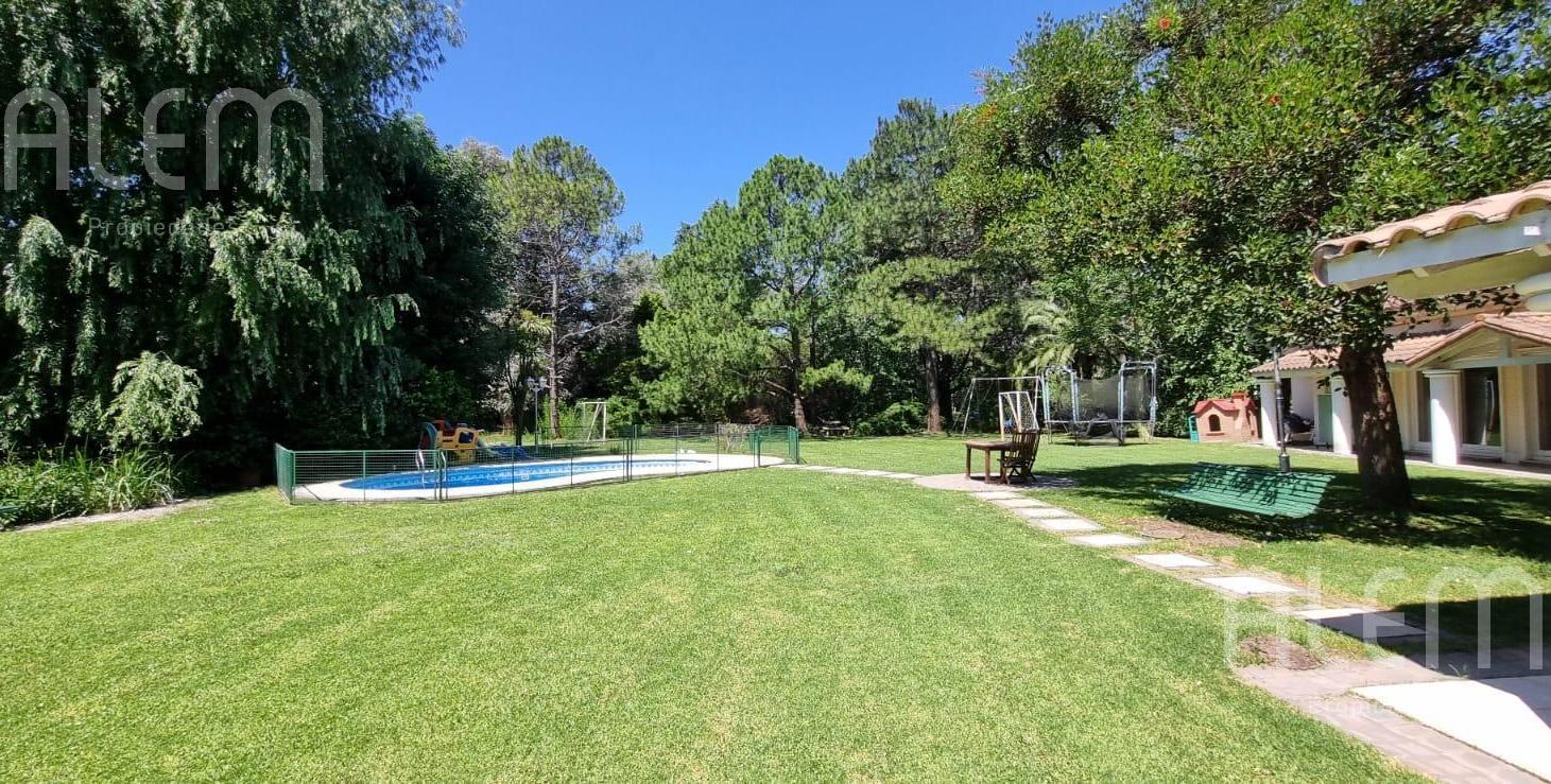Foto de Casa en VENTA en El Ombú, imagen 2