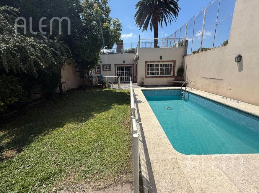Foto de Casa en Venta en Banfield, imagen 2