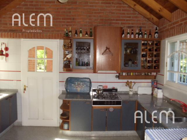 Muy linda casa en Venta en El Ombu