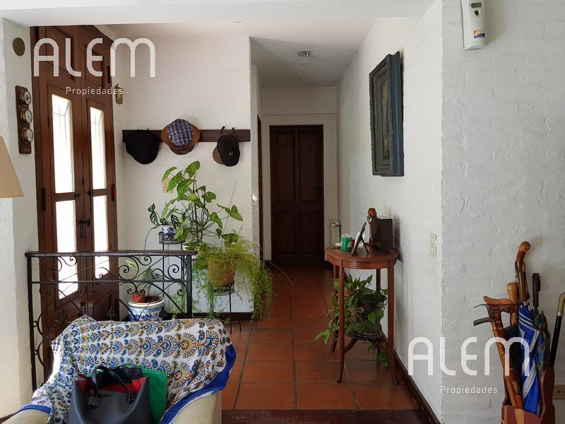 Foto de Casa en Venta en El Ombu, imagen 1