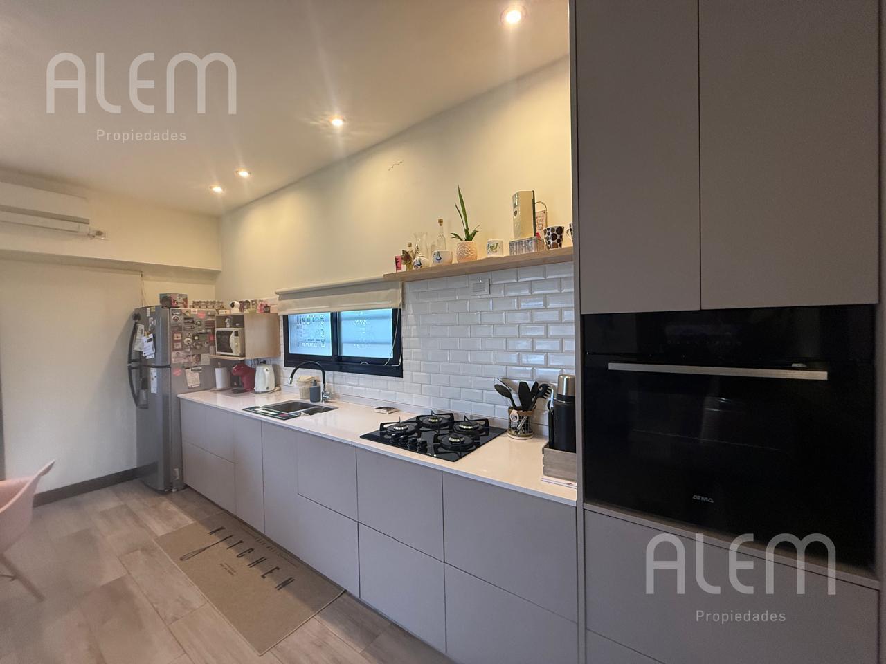 Foto de Casa en venta en Estilo Campo Canning, imagen 1