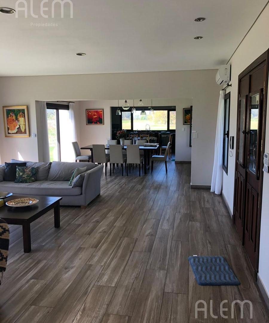Foto de Casa de 7 ambientes en venta y alquiler en Estancia Villa Maria Canning, imagen 2