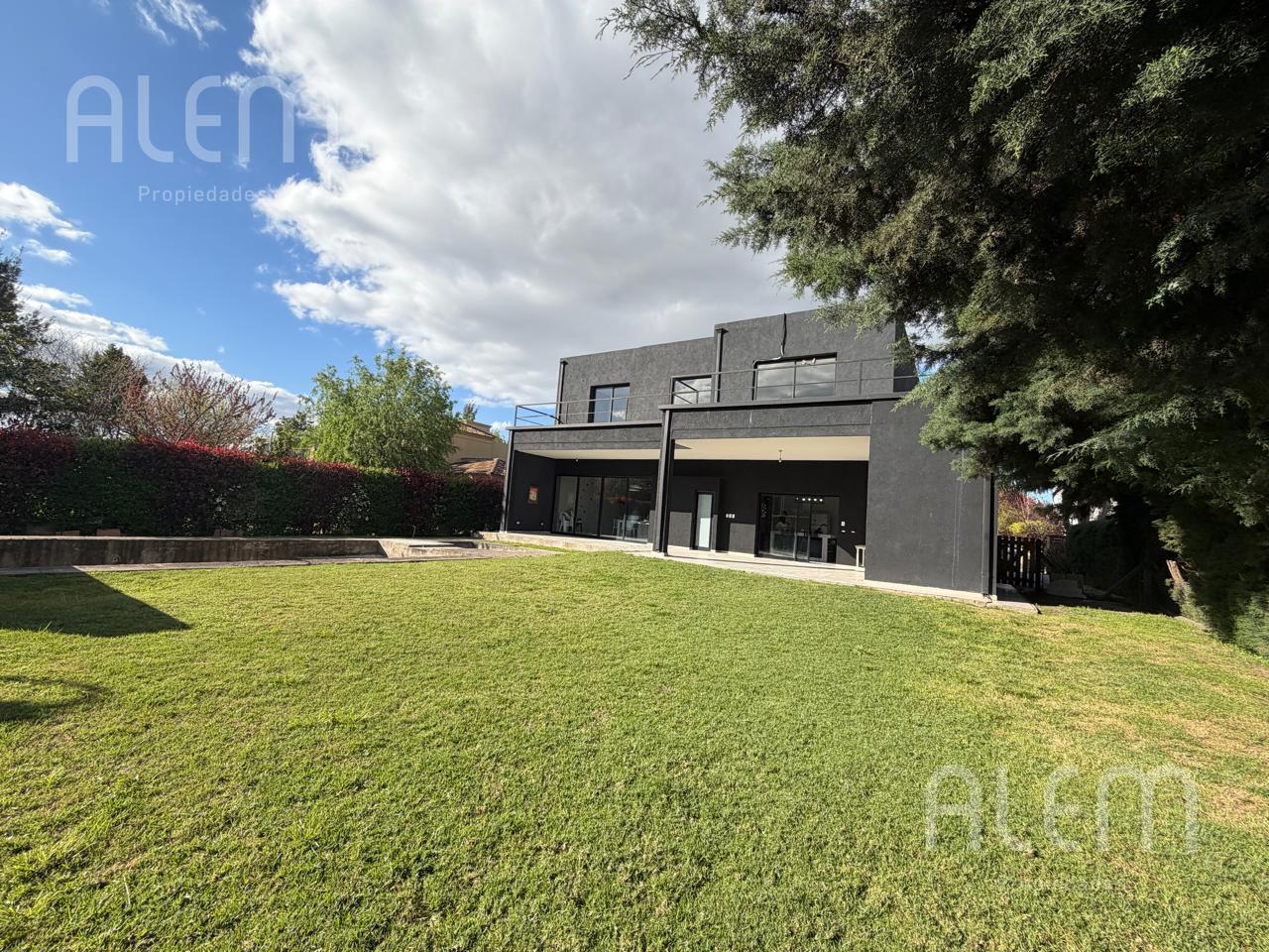 Foto de Casa en VENTA en El Centauro, Canning, imagen 1