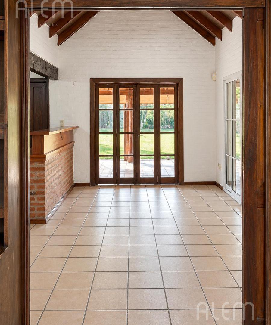 Foto de OPORTUNIDAD! Casa en VENTA en ECHEVERRIA DEL LAGO - CANNING, imagen 2