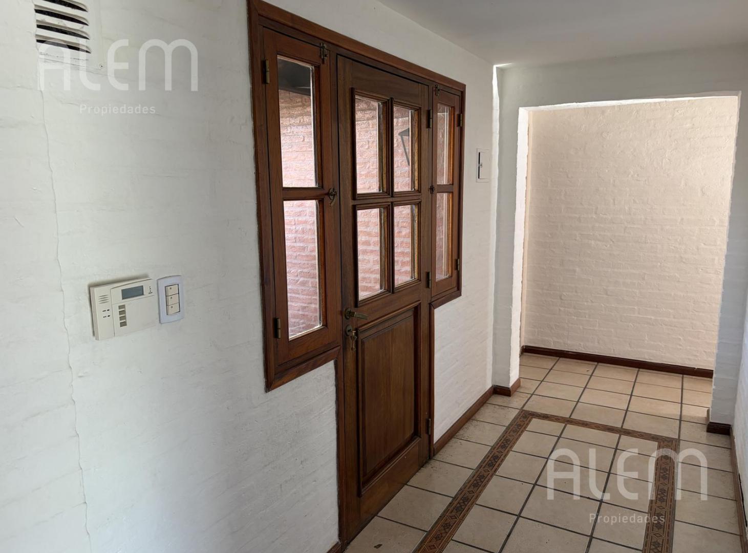 Foto de OPORTUNIDAD! Casa en VENTA en ECHEVERRIA DEL LAGO - CANNING, imagen 3