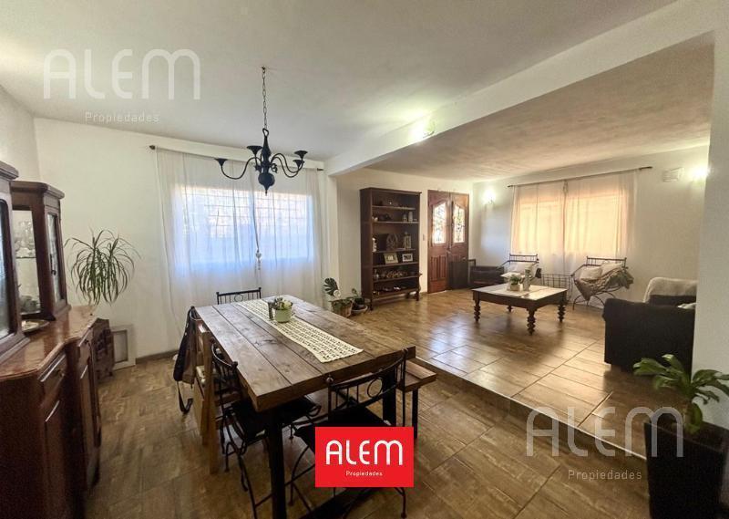 Foto de Casa en Alquiler, Ezeiza 4 ambientes. Apto mascota, imagen 1